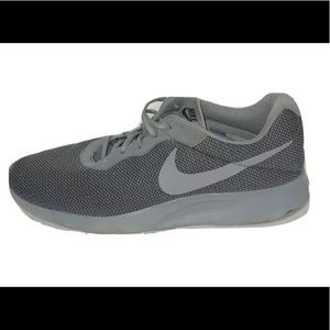 SOLD Nike Tanjun Men’s Size 12 Color- Gray